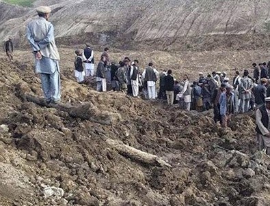 Afganistan'da toprak kayması: 2100 ölü