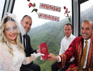 Teleferikte Nikah Töreni