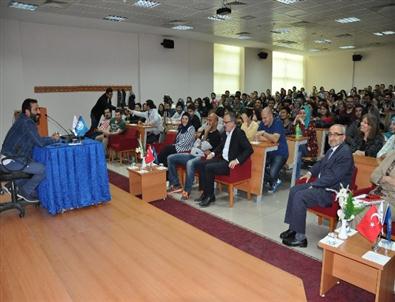 Kto Karatay Üniversitesi'nde Mustafa Üstündağ Söyleşisi