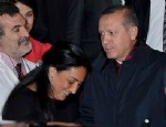 SAFRA KESESİ AMELİYATI - Başbakan Erdoğan Arınç'ı ziyaret etti