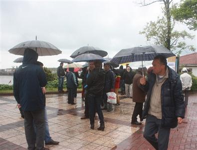 Eylemciler 'Çapulcu Lokali” İnşa Etti