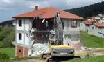 İL TARIM MÜDÜRLÜĞÜ - Kaçak Yayla Evi Yıkımları Olaylı Başladı