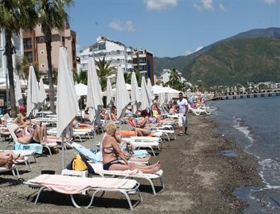 Marmaris Sahilleri Renklendi