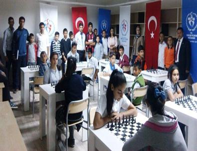 Spor Şenlikleri Satrançla Devam Ediyor