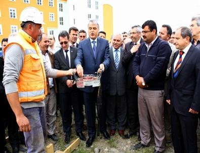 Edremit’te Yeni Bir Caminin Temeli Atıldı