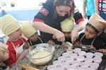 ANAOKULU ÖĞRENCİSİ - Gamek Aşçıları Minik Ellerle Birlikte Pasta Yaptı