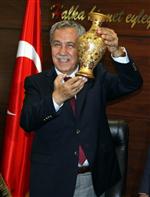 ALI ÖZKAN - Arınç'tan Karacabey ve Mustafakemalpaşa Belediye Başkanlarına Hayırlı Olsun Ziyareti