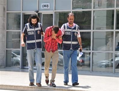 Çantayı Kaptı Ama Kaçamadı