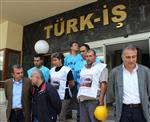 REKABET KURULU - Tes-iş Sendikasına Bağlı Yatağan İşçileri Türk-iş'i Bastı