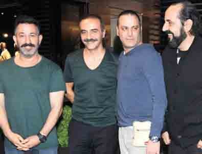 Bir yemekle ikna etti