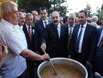 Hemşeri Dernekleri Festivalde Buluştu