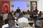 YAŞAR YAKıŞ - Yaşar Yakış'tan 'Uluslararası Su Politikası' Konferansı