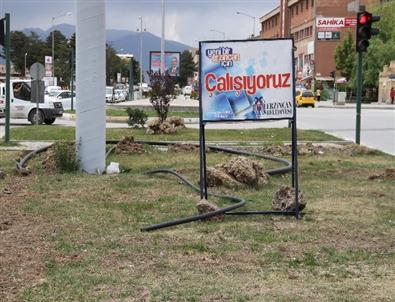 Otomatik Sulama Çalışmaları Devam Ediyor