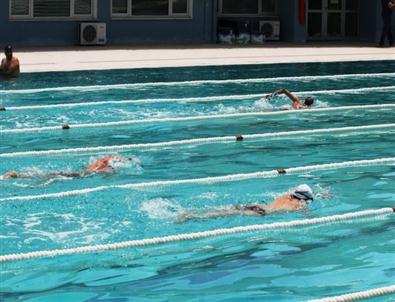 Boğaziçi Kıtalararası Yüzme Yarışması İçin İzmir’de Seçmeler Yapıldı