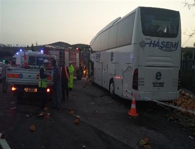 Başkent’te Otobüs Kamyona Çarptı Açıklaması