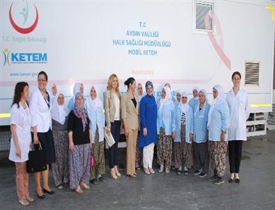 Bayan Ayyıldız, Hemcinslerinin Sağlığı İçin Kapı Kapı Dolaşıyor