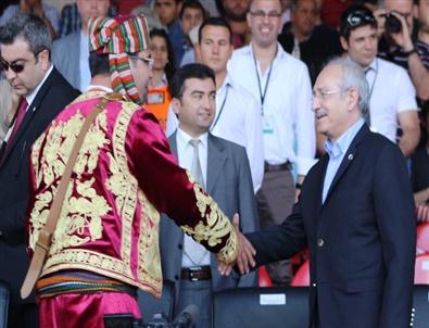 Kılıçdaroğlu ve Bakanlar Kırkpınar'da