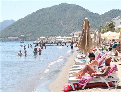 Marmaris’te Hafta Sonu Sahiller Doldu Taştı