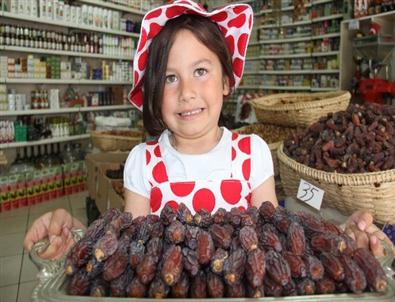 Pastırma ve Hurma El Yakıyor