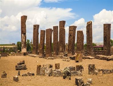 (özel Haber) Barış Süreci Ahlat’a Olan Ziyaretçi Sayısını Arttırdı