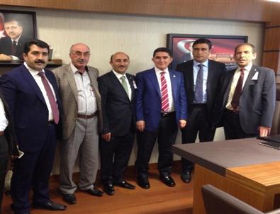 Ak Parti Ağrı Milletvekili Ekrem Çelebi’den, Abdurrahman Çetin’e Tebrik