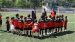 YAZ OKULLARI - Gençlerbirliğispor’un Yaz Futbol Okulu Açıldı