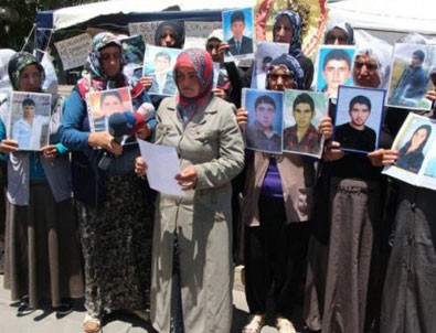 PKK'dan çocuklarını isteyen anneler Ankara'da eylemlerini sürdürüyor