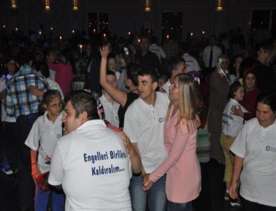 Destek Gecesinde Engeller Aşıldı