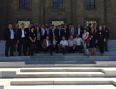 Ak Parti Uşak Teşkilatı, Başbakan'a Destel İçin Ankara’daydı