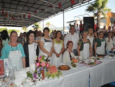 Güzelbahçe Deniz Festivali'nde Coşku Sürüyor