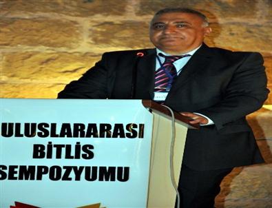 Tarihi El Aman Hanı'nda 1’inci Uluslararası Bitlis Sempozyumu Başladı