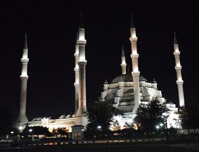 Adana’da İlk Teravih Namazı Kılındı