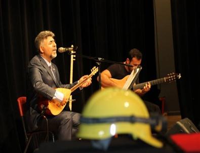 Avustralya’da Konser Verdi; Gelirini Eçev’e Bağışladı