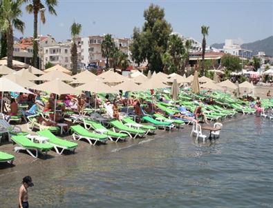 Marmaris Sahilleri Ramazanda Turistlere Kaldı