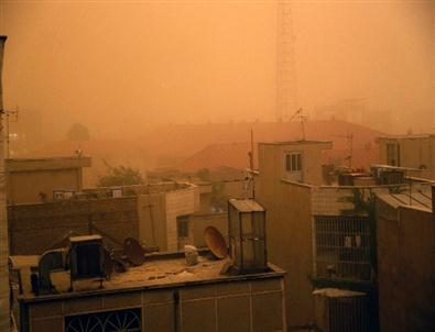 İran Kum Fırtınasına Teslim Açıklaması