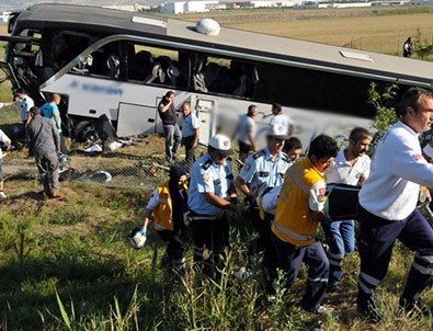 Ankara'da otobüs devrildi: 1 ölü, 27 yaralı