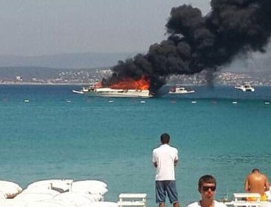 Lüks tekne cayır cayı yandı