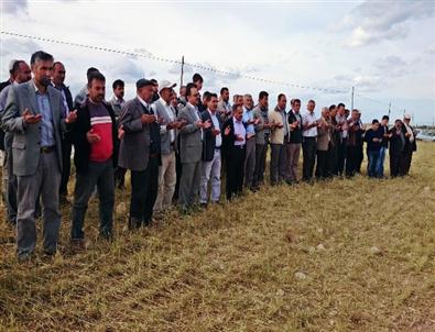 Boğazlıyan Müftüsü Güler, Dolu Yağışından Zarar Gören Çiftçilere Geçmiş Olsun Ziyaretinde Bulundu