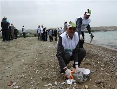 Edremit'te 5 Haziran Çevre Günü'nde Halk Temizlik Yaptı