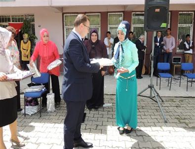 Eleşkirt Halk Eğitim Merkezinde Yılsonu Sertifika Töreni Yapıldı