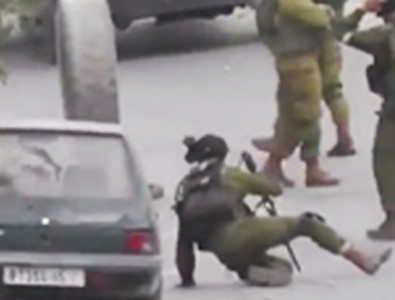 İsrail askerlerinin lastikle imtihanı