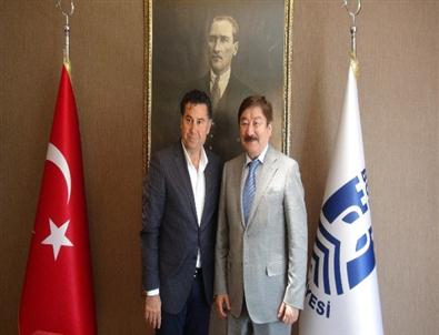 Türksoy’dan Başkan Kocadon’a 20. Yıl Plaketi