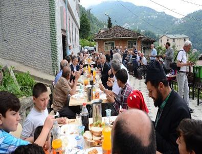 Başkan Gümrükçüoğlu Şadırvan Açılışına Katıldı