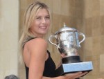 Maria Sharapova'dan Kupa Pozu