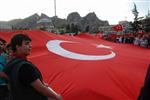 Lice’de Türk Bayrağının İndirilmesine Tepki Yürüyüşü