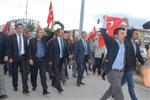 Ülkücülerden Bayrağa Saygı Yürüyüşü