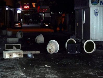 Van’daki Olaylar Devam Ediyor