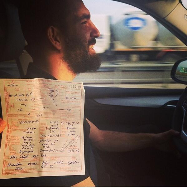 Arda Turan'a radar cezası