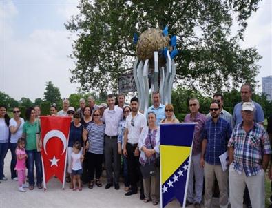 Adana'da Srebrenitsa Şehitleri Anıldı