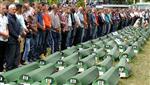 Srebrenitsa Soykırımının 19. Yıldönümünde 175 Kurban Toprağa Verildi